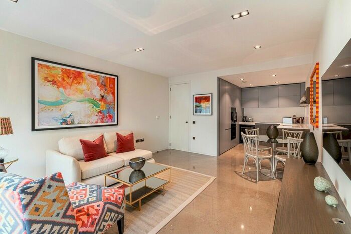 1 Bedroom Flat To Rent In Babmaes Street, St James, SW1Y