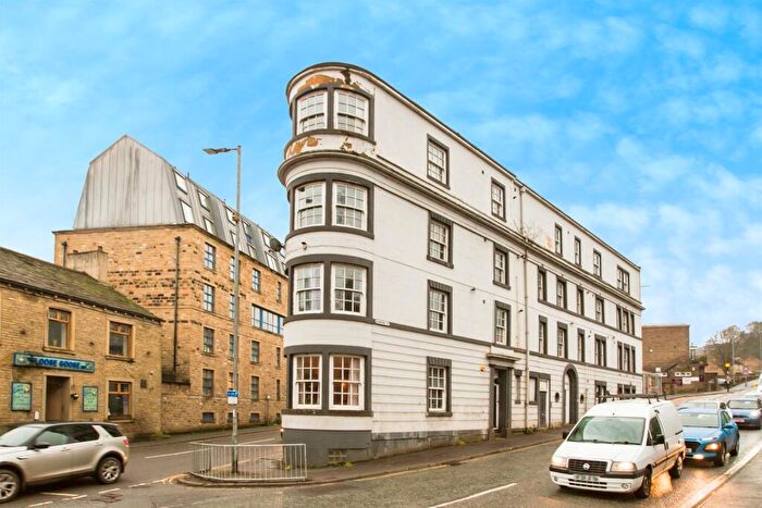 1 Bedroom Apartment For Sale In Sowerby Street, Sowerby Bridge, HX6