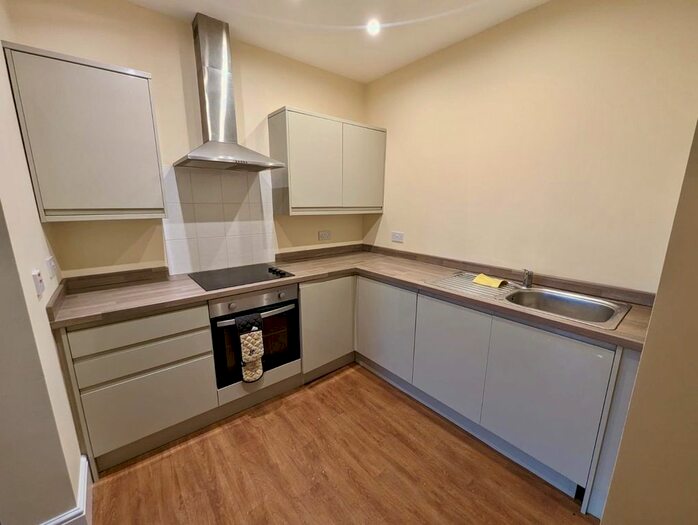 2 Bedroom Flat To Rent In Claughton Street, St. Helens, WA10