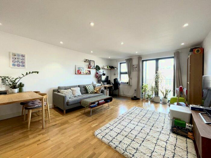 2 Bedroom Flat To Rent In Oratory Apartment -, P19