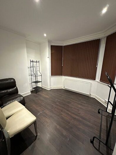 1 Bedroom End Of Terrace House To Rent In Heald Place, Manchester, M14