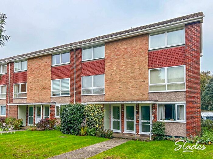 2 Bedroom Apartment To Rent In Marryat Court, Montagu Road, Highcliffe, BH23