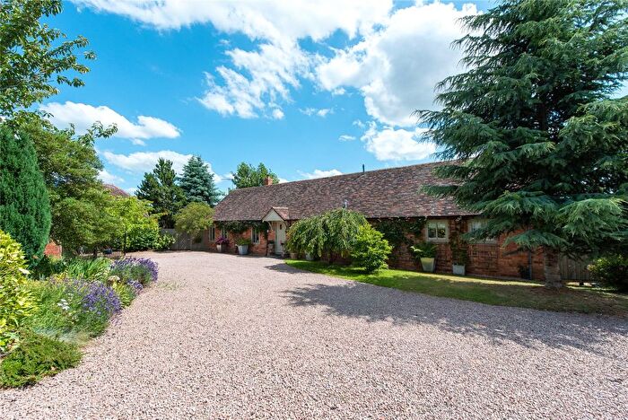 3 Bedroom Barn Conversion For Sale In Acton, Stourport-On-Severn, DY13