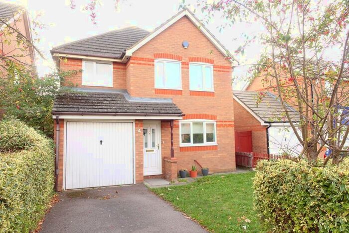 4 Bedroom Detached House To Rent In The Oval, Oldbrook, Milton Keynes, MK6