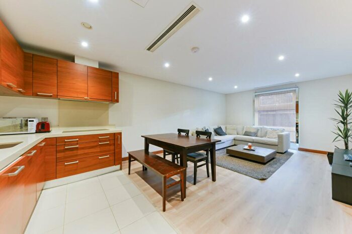 2 Bedroom Flat To Rent In Chelsea Bridge Wharf, Battersea, London, SW11