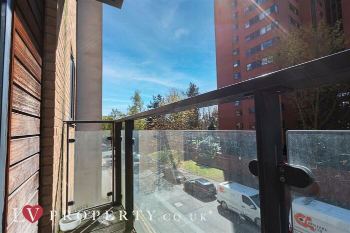2 Bedroom Apartment To Rent In Cutlass Court, Birmingham City Centre, B1