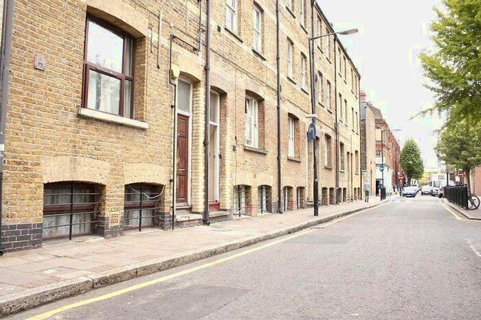 4 Bedroom Flat To Rent In Settles Street, London, E1
