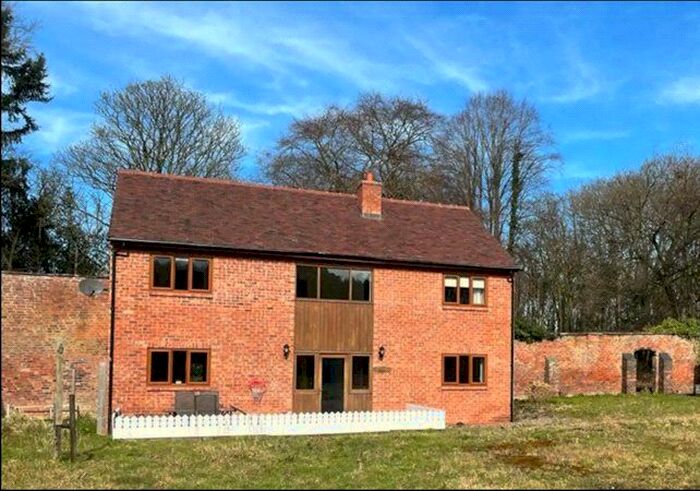 3 Bedroom Land To Rent In Neachley Lane, Neachley, Shifnal, Shropshire, TF11