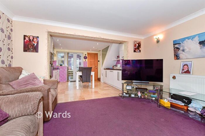 4 Bedroom Terraced House For Sale In Upper Dumpton Park Road, Ramsgate, Kent, CT11