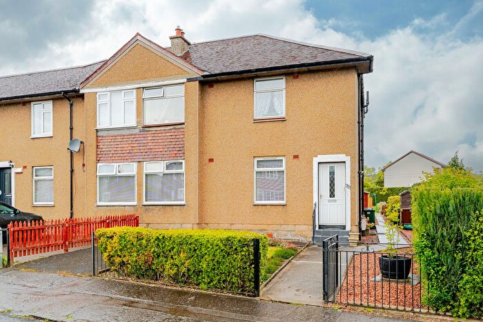 2 Bedroom Flat For Sale In Broomfield Crescent, Carrick Knowe, Edinburgh, EH12