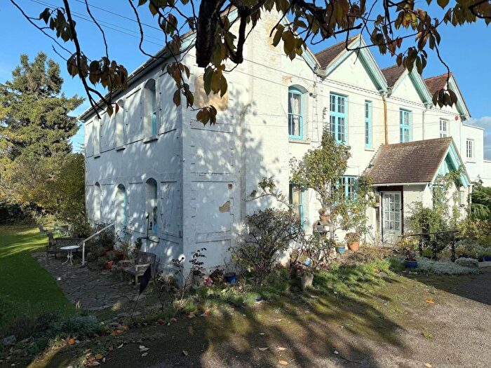 4 Bedroom House For Sale In Harnham Road, Salisbury, SP2