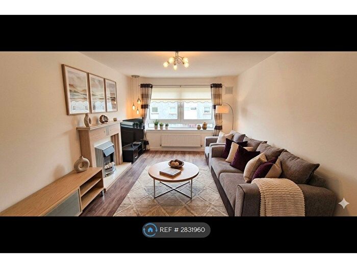 3 Bedroom Flat To Rent In Balmartin Road, Glasgow, G23