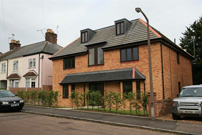 2 Bedroom Apartment To Rent In Longfield Road, Tring, HP23