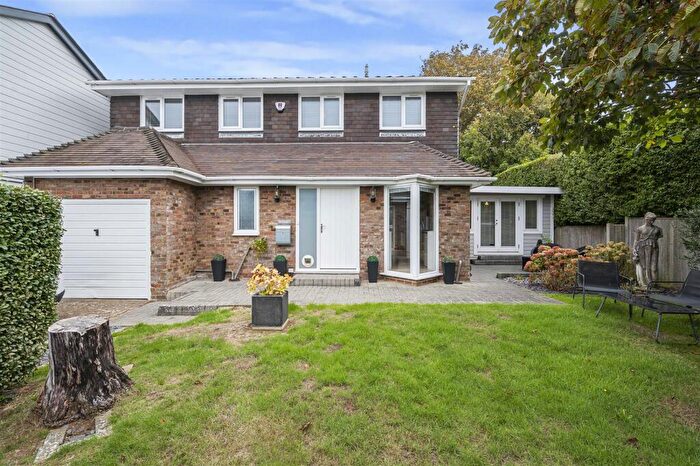 4 Bedroom Detached House For Sale In Rustic Park, Telscombe Cliffs, Peacehaven, BN10