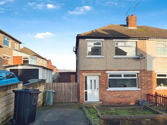 3 Bedroom Semi-Detached House To Rent In Carver Street, Cleckheaton, West Yorkshire, BD19