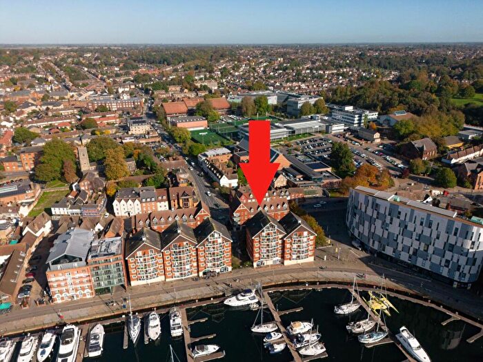 2 Bedroom Apartment For Sale In Neptune Square, Ipswich, IP4