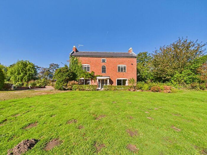 6 Bedroom Farm House For Sale In Deeside Lane, Sealand, CH1