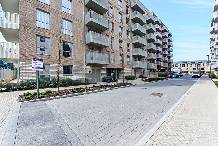 2 Bedroom Flat For Sale In Dukes Road, Walthamstow, E17