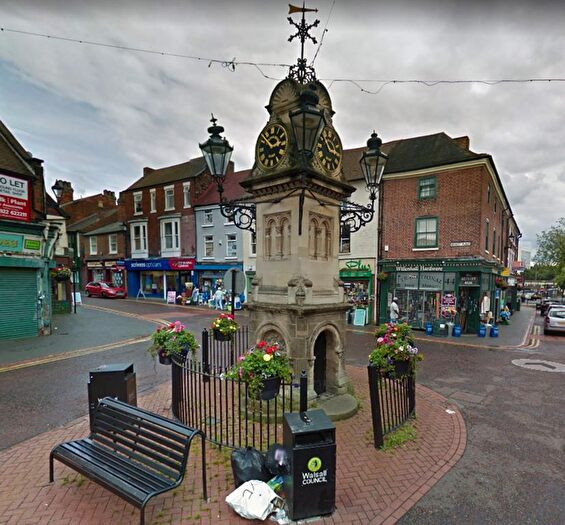 1 Bedroom Flat To Rent In Market Place, Willenhall, WV13