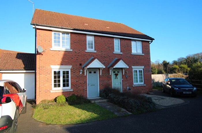 3 Bedroom Semi-Detached House To Rent In Bilberry Close, Red Lodge, IP28