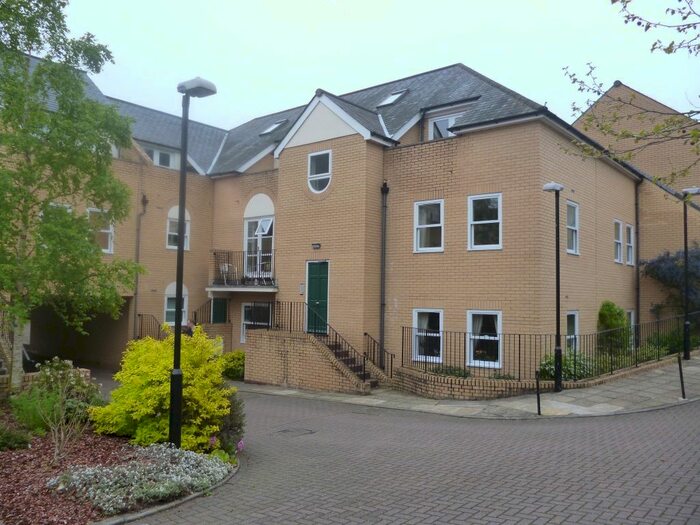 2 Bedroom Flat To Rent In York Terrace, Cambridge CB1
