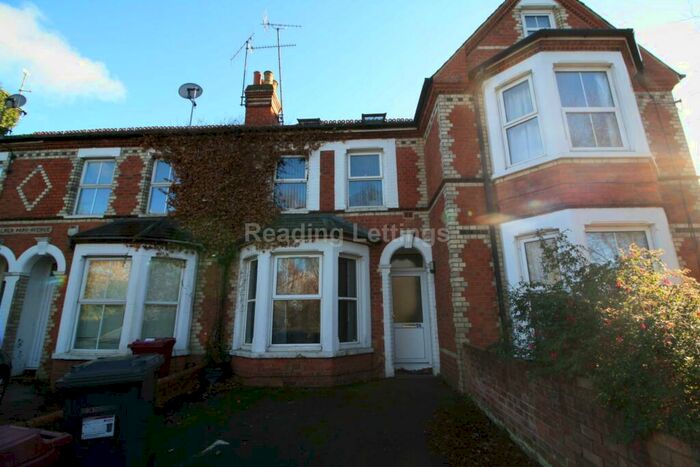 6 Bedroom Terraced House To Rent In Palmer Park Avenue, Reading, RG6