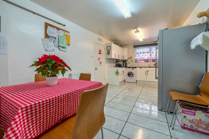 2 Bedroom Terraced House To Rent In St. James Close Woolwich, SE18