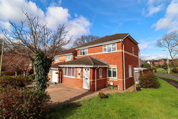 3 Bedroom Detached House For Sale In Gondreville Gardens, Church Crookham, Fleet, GU52