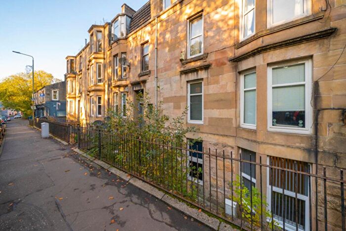 1 Bedroom Apartment To Rent In Windsor Place, Bridge Of Weir, PA11