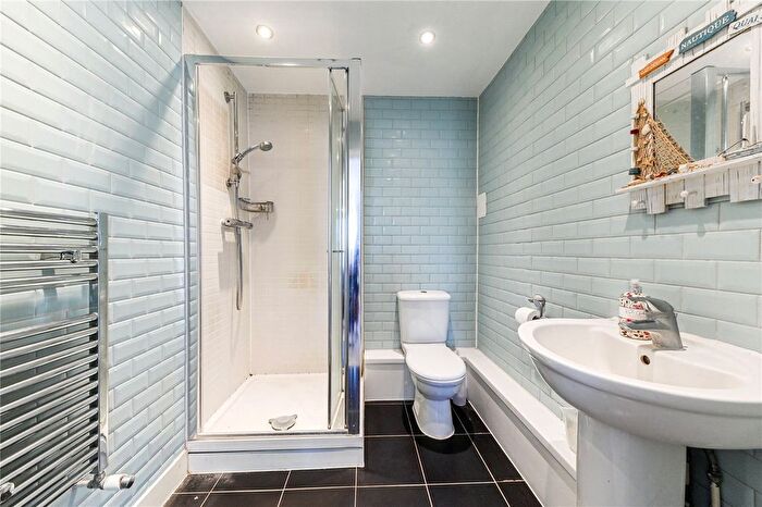 3 Bedroom Flat To Rent In Theodor Court, Nobel Close, NW9