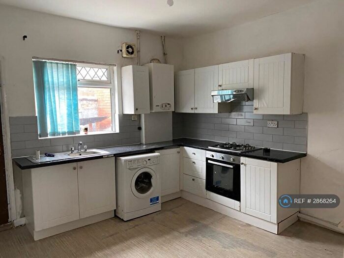 2 Bedroom Terraced House To Rent In Greer St, Manchester, M11