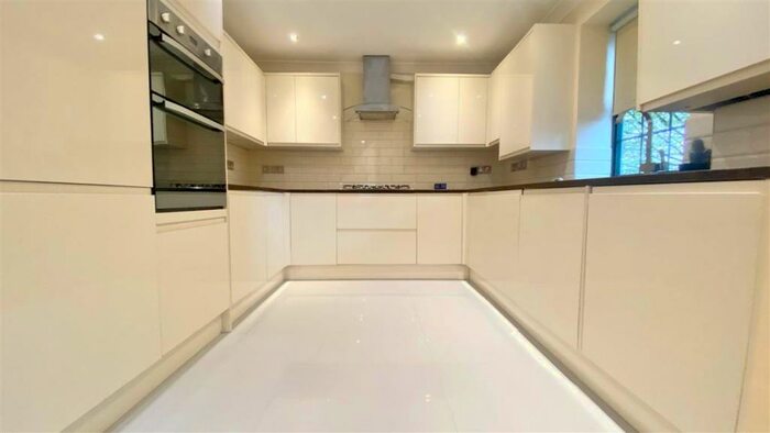 4 Bedroom Apartment To Rent In Garnet Court, The Drive, Wembley Park, HA9