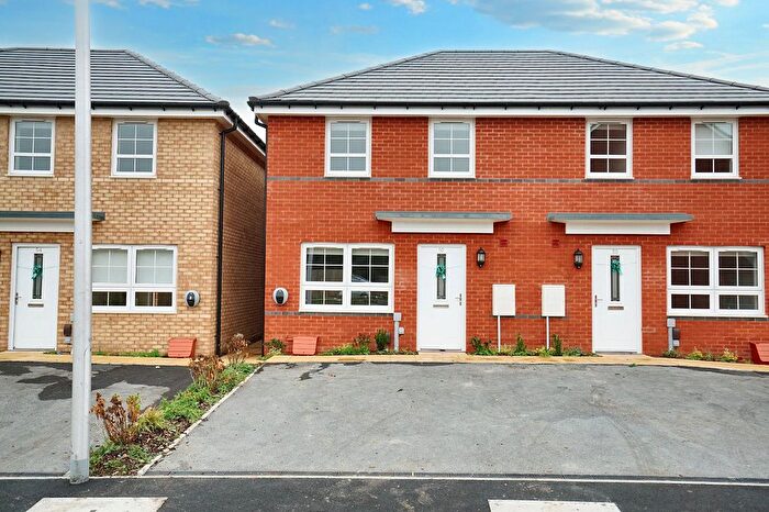3 Bedroom Semi Detached House To Rent In Campbell Drive, Upper Lighthorne, Leamington Spa, Warwickshire, CV33