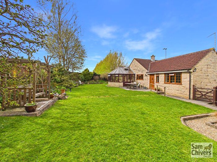 3 Bedroom Detached Bungalow For Sale In Southfield, Radstock, BA3