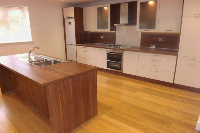 4 Bedroom Detached House To Rent In Wickham Court Road, West Wickham, BR4