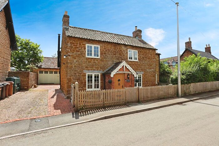 4 Bedroom Detached House For Sale In Main Street, Goadby Marwood, Melton Mowbray, LE14