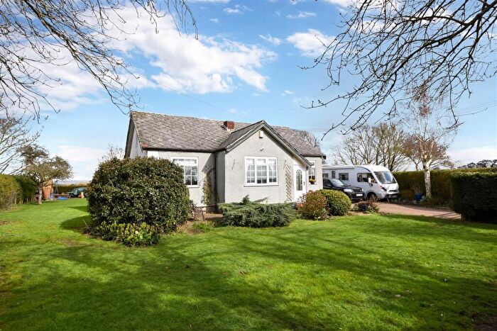 4 Bedroom Detached Bungalow For Sale In Vicarage Lane, North Muskham, Newark, NG23