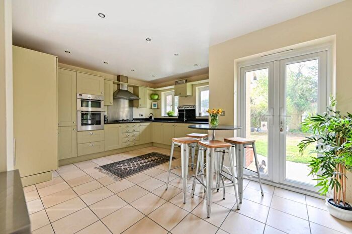 5 Bedroom Detached House For Sale In Ray Meadow, Maidenhead, SL6