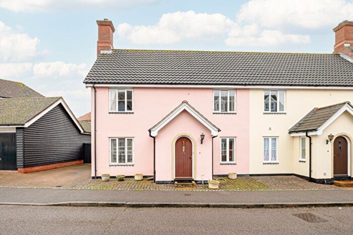 3 Bedroom Semi-Detached House For Sale In The Shearers, Bishop's Stortford, Hertfordshire, CM23