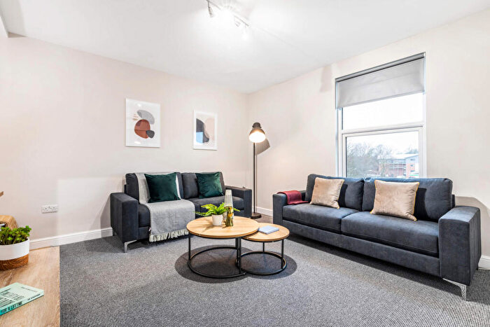 6 Bedroom House To Rent In Spring Grove Walk, Leeds, LS6