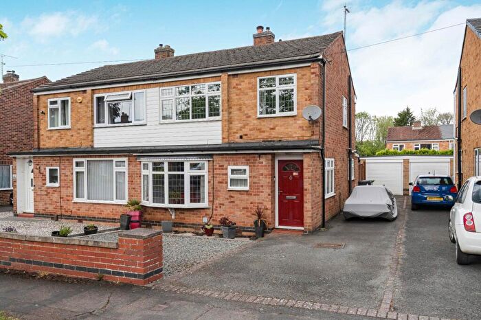 3 Bedroom Semi Detached House For Sale In Willoughby Avenue, Kenilworth, Warwickshire, CV8