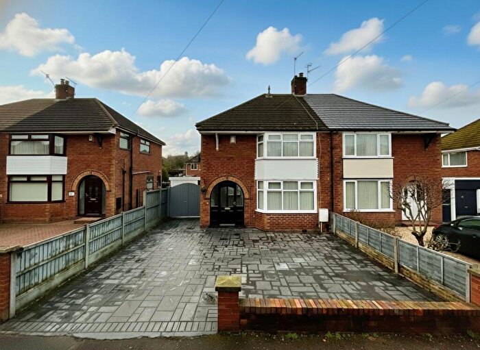 3 Bedroom Semi-Detached House For Sale In Ash Green Close, Trentham, ST4