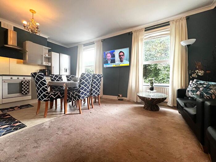 4 Bedroom Terraced House To Rent In Beresford Road, London, N5