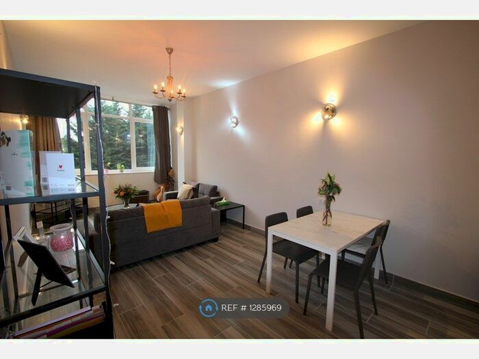 1 Bedroom Flat To Rent In Church Road, Ashford TW15