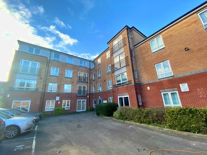 2 Bedroom Flat To Rent In Tanners Lane, Lincoln, LN5