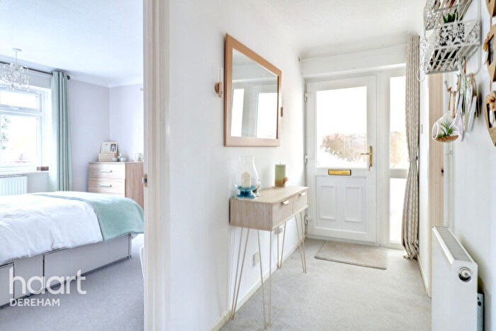 2 Bedroom Detached Bungalow For Sale In St Andrews Close, Holme Hale, IP25
