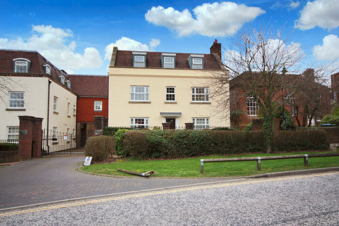 2 Bedroom Apartment To Rent In Mitre Court, Worthing Road, Horsham, RH12