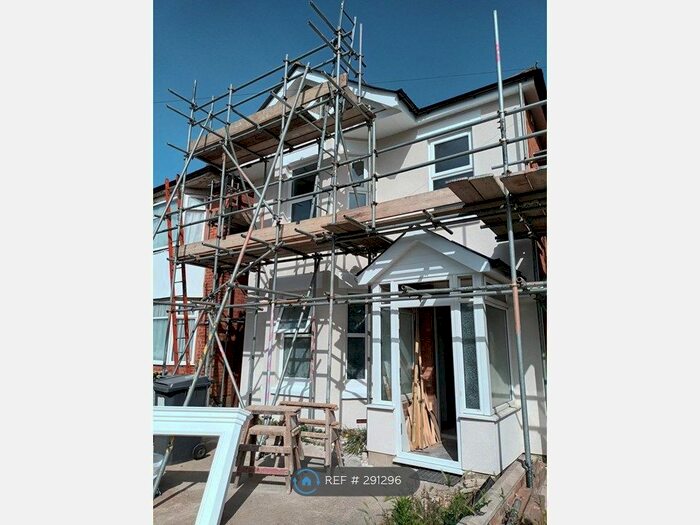 3 Bedroom Detached House To Rent In Beaufort Road, Bournemouth, BH6