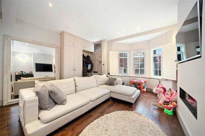 4 Bedroom End Of Terrace House To Rent In Home Road, Battersea, London, SW11