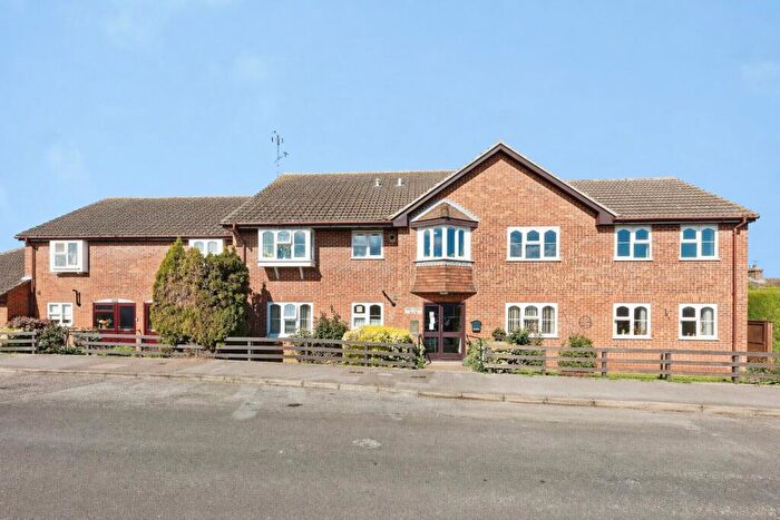 1 Bedroom Apartment For Sale In Abbey Fields, Faversham, ME13